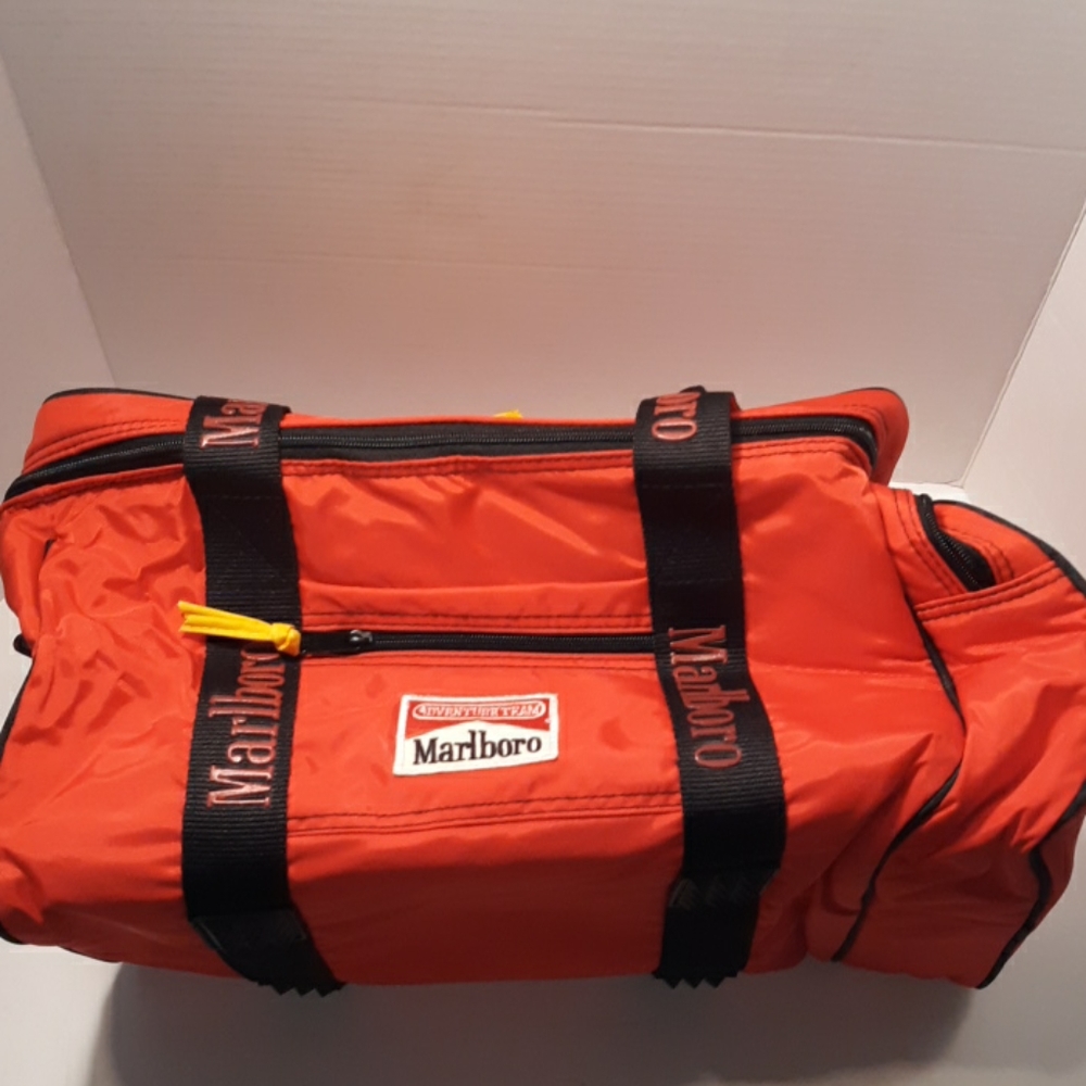 Marlboro Cooler Lizard Rock never used vintage 90s